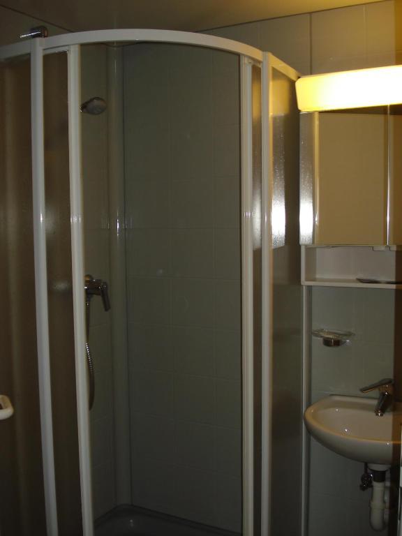 Les Tilleuls Hotell Gorgier Exteriör bild