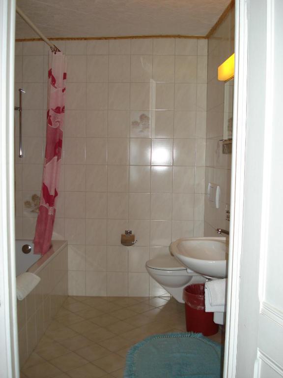 Les Tilleuls Hotell Gorgier Rum bild